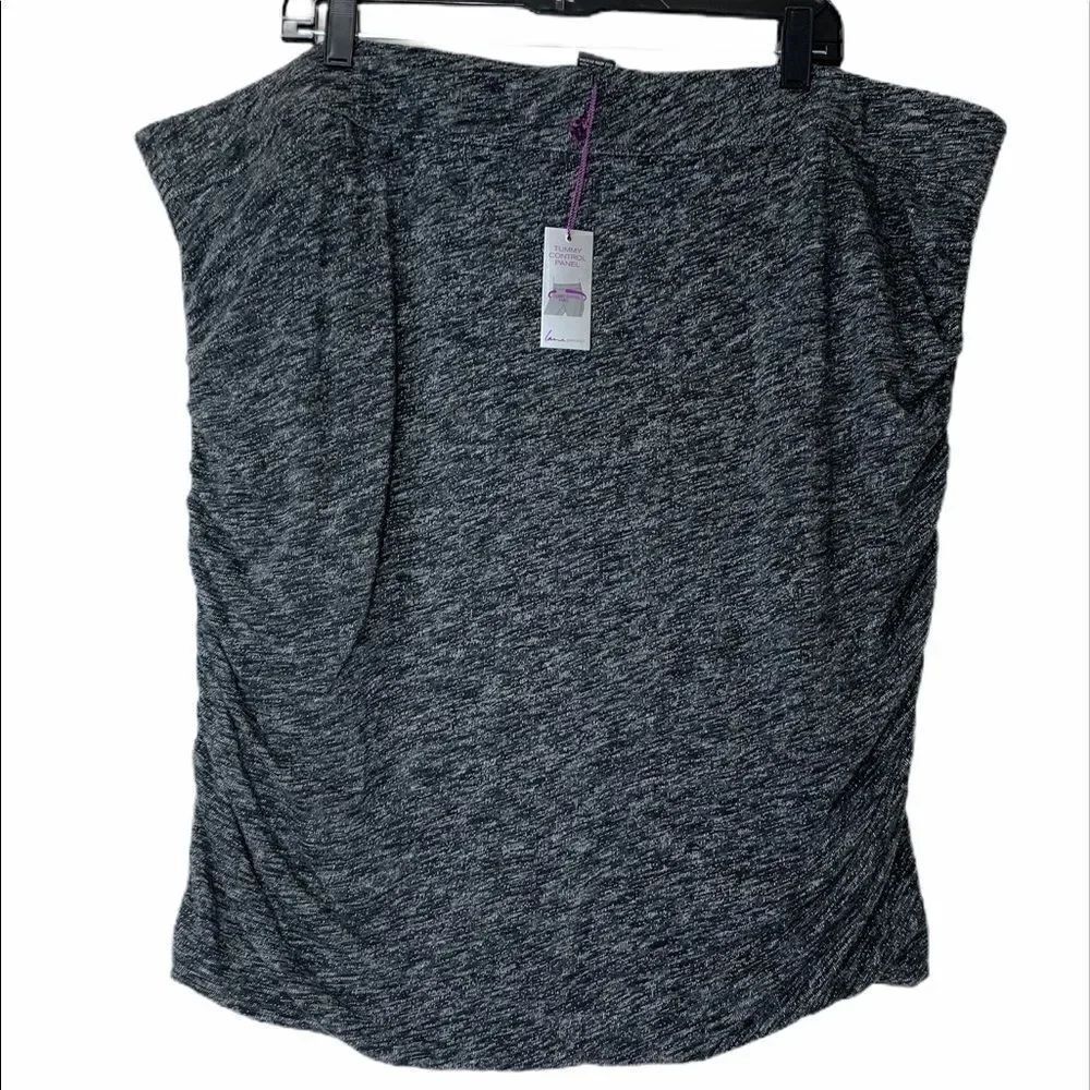 Lane Bryant gray skirt size 28 stretchy